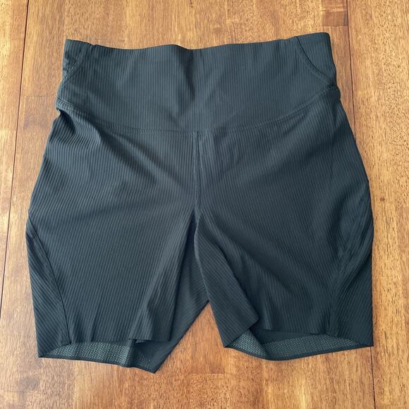 Lululemon Base Pace Ribbed High Rise 6" Biker Short Nulux W7CAOS Black Women 10 - Picture 1 of 7